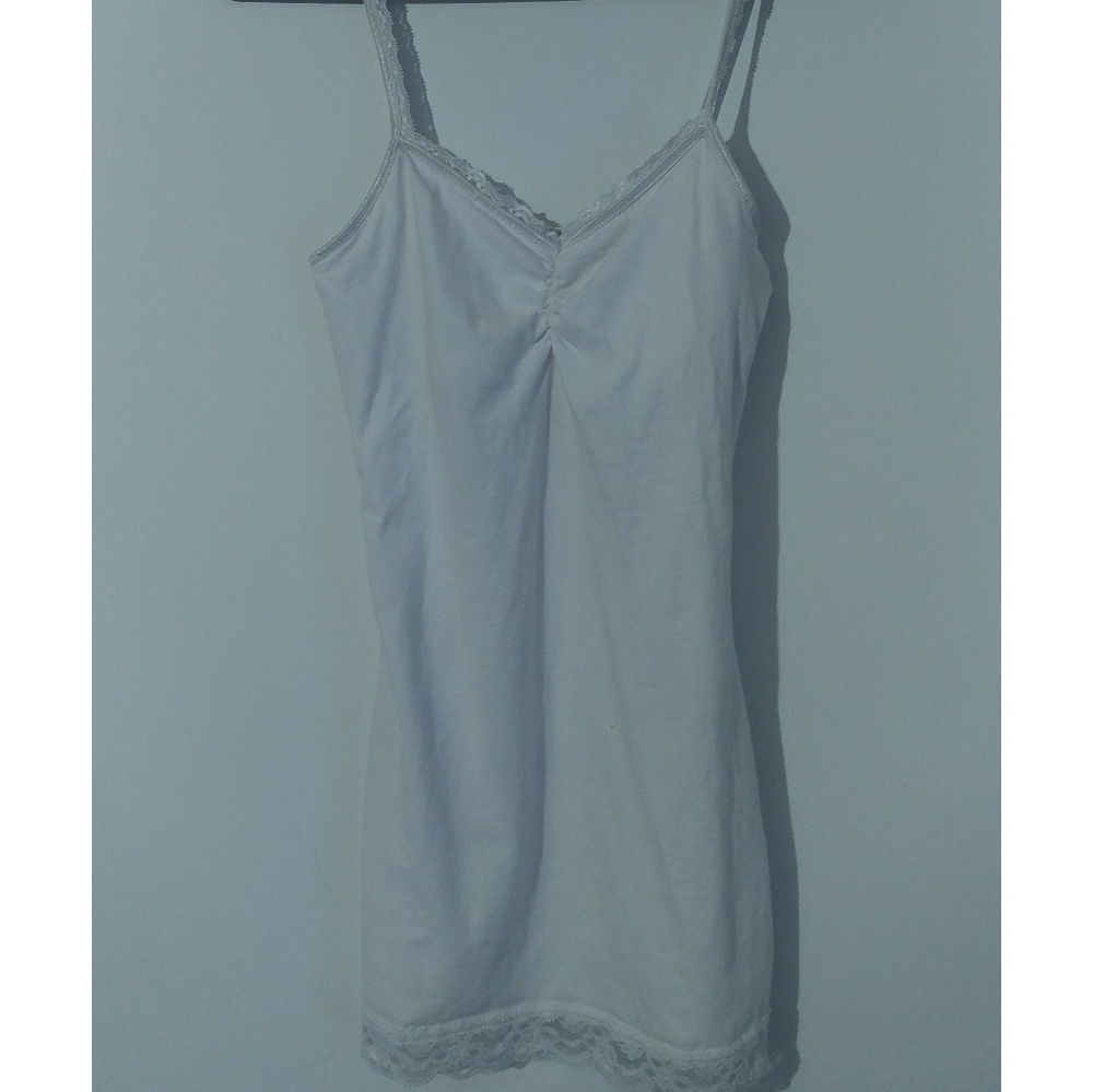 ❤NWOT - White Tank Top!